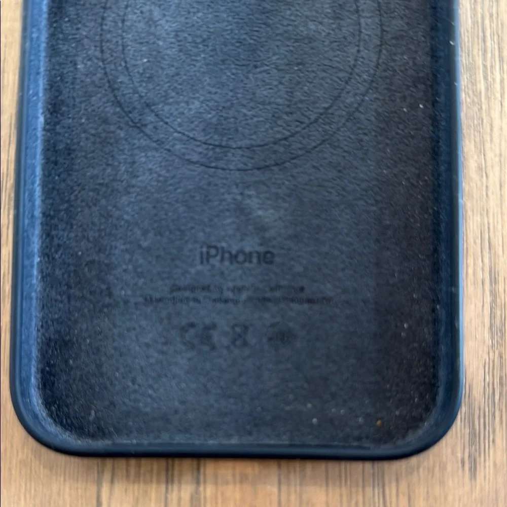 Apple sleek black
